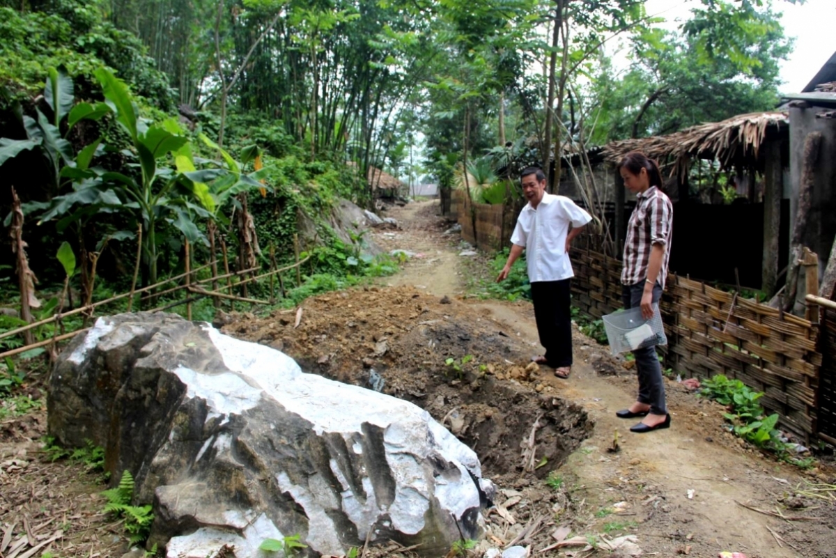 Tuyến đường của thôn Tân Lập đang trong quá trình thi công
có diện tích đất gia đình ông Đặng Văn The hiến góp