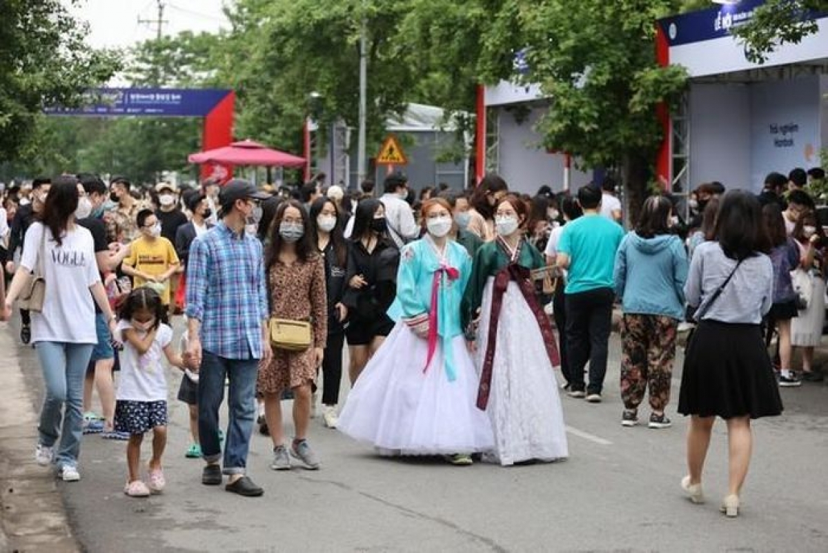 Lễ hội con đường văn hóa Hàn Quốc năm 2022 đã thu hút hơn 8.000 người tham gia