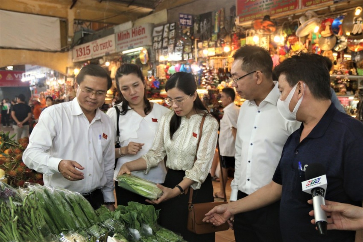 Hoạt động kiểm tra an toàn thực phẩm tại TP Hồ Chí Minh