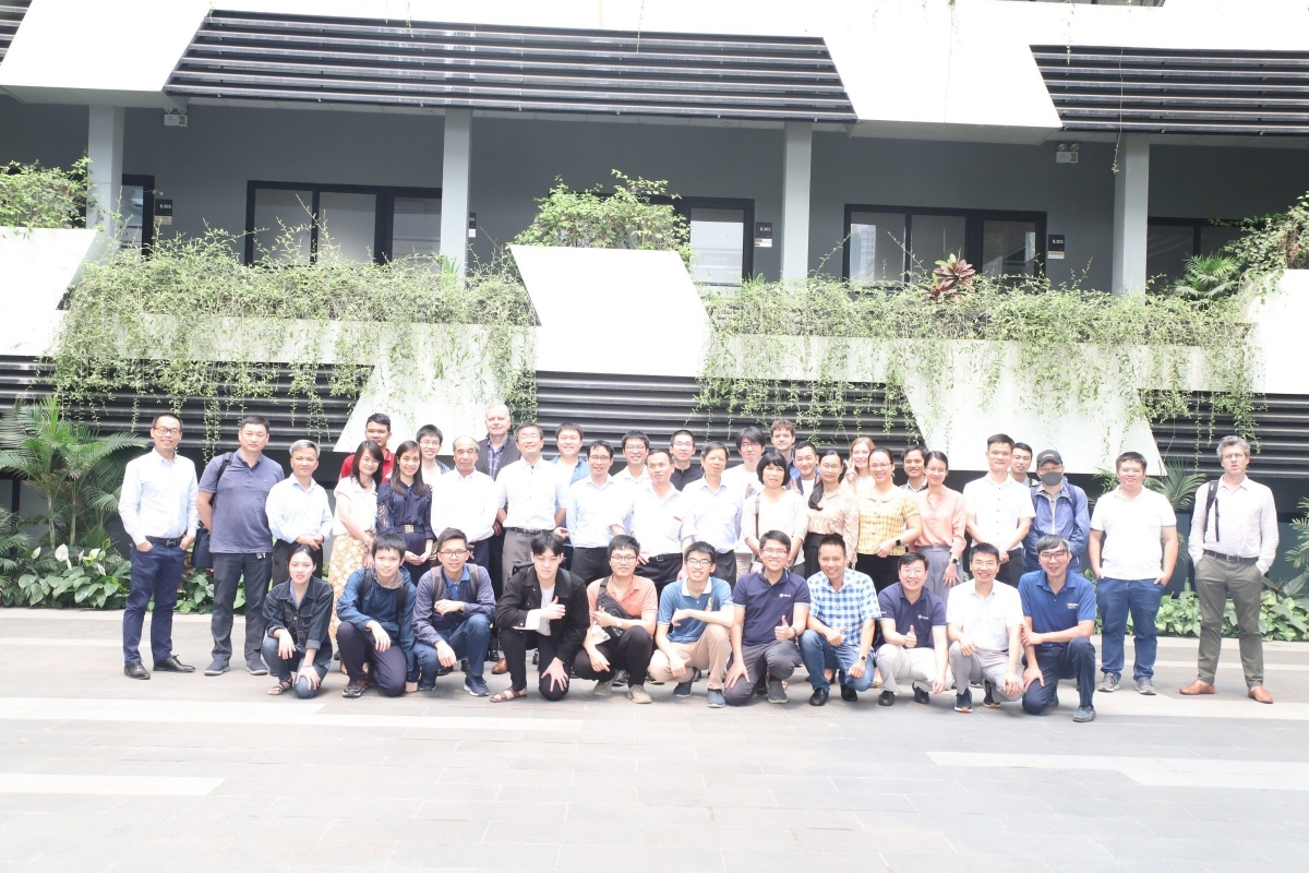 Các đại biểu tham dự Hội thảo Nhật - Việt về trí tuệ nhân tạo ( Hà Nội tháng 4 năm 2023 )