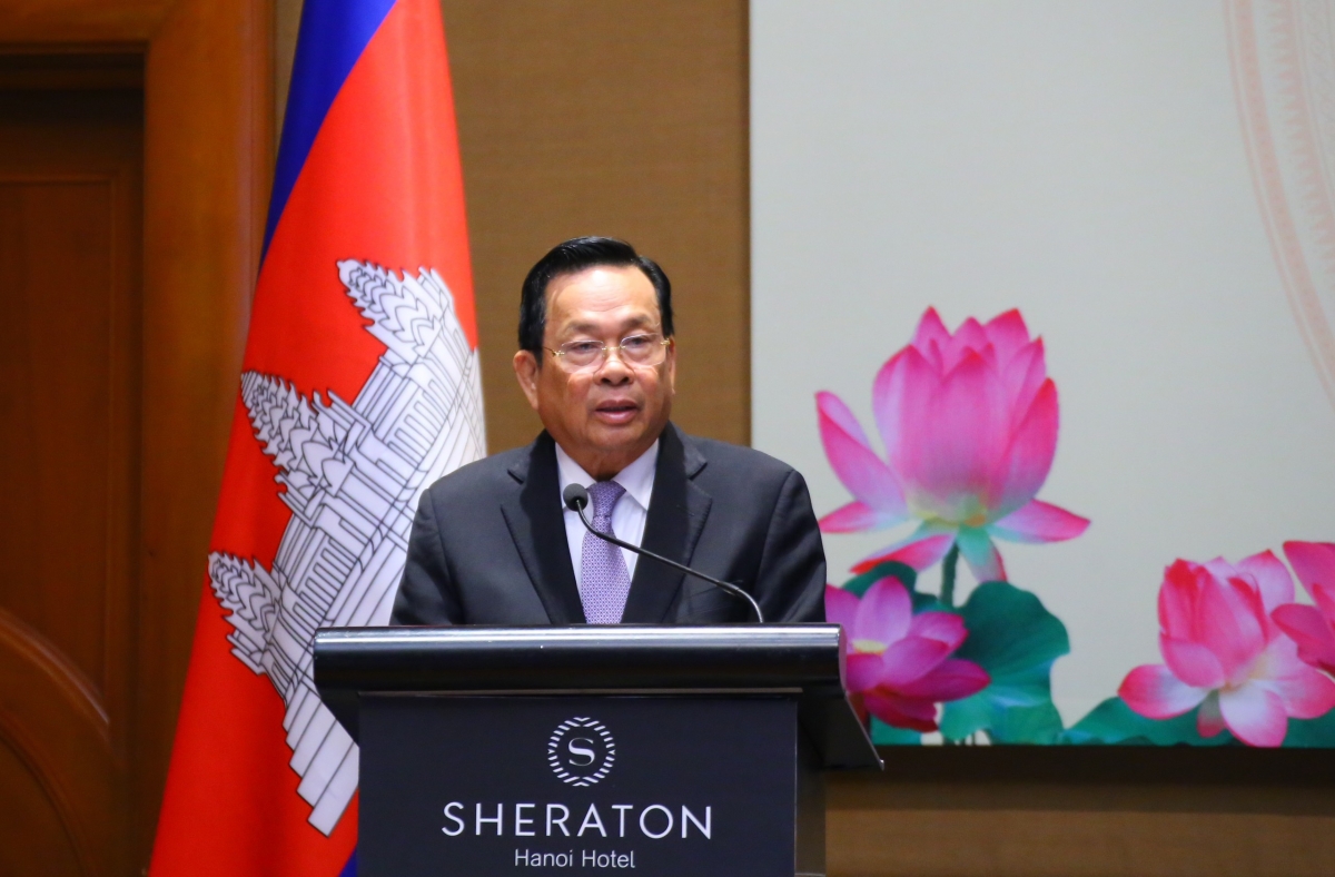 Bộ trưởng Bộ Lao động và Đào tạo nghề Campuchia Ith Samheng