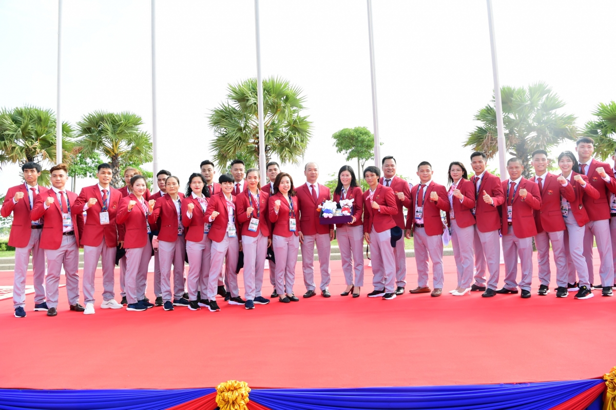 HLV, VĐV đội tuyển võ Kun Bokator và Jujitsu đại diện đoàn Việt Nam dự lễ Thượng cờ SEA Games