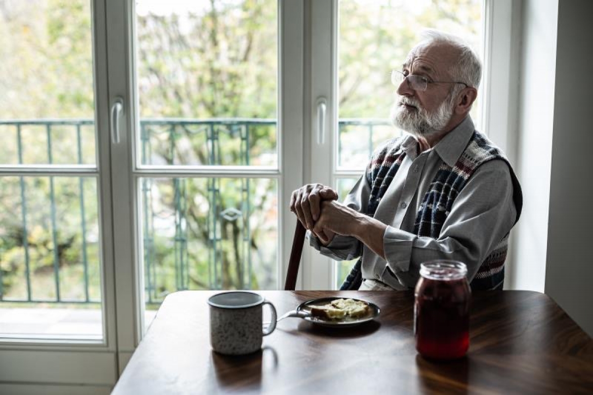 Người già cô đơn sẽ ảnh hưởng đến sức khoẻ