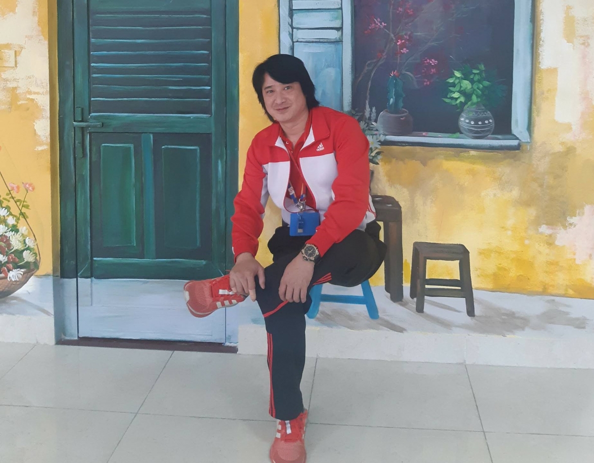 Thầy Dương Ngọc Sơn, giáo viên thể chất trường Tiểu học Tràng An