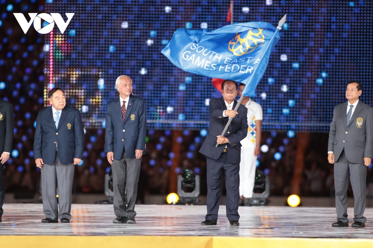 Lá cờ SEA Games được trao lại cho nước chủ nhà kỳ đại hội thể thao SEA Games 2025 - Thái Lan