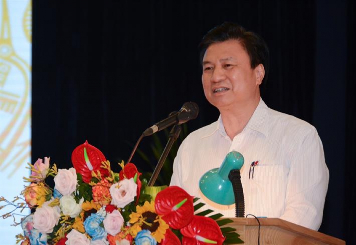 Thứ trưởng Bộ GD-ĐT Nguyễn Hữu Độ phát biểu tại Hội nghị
