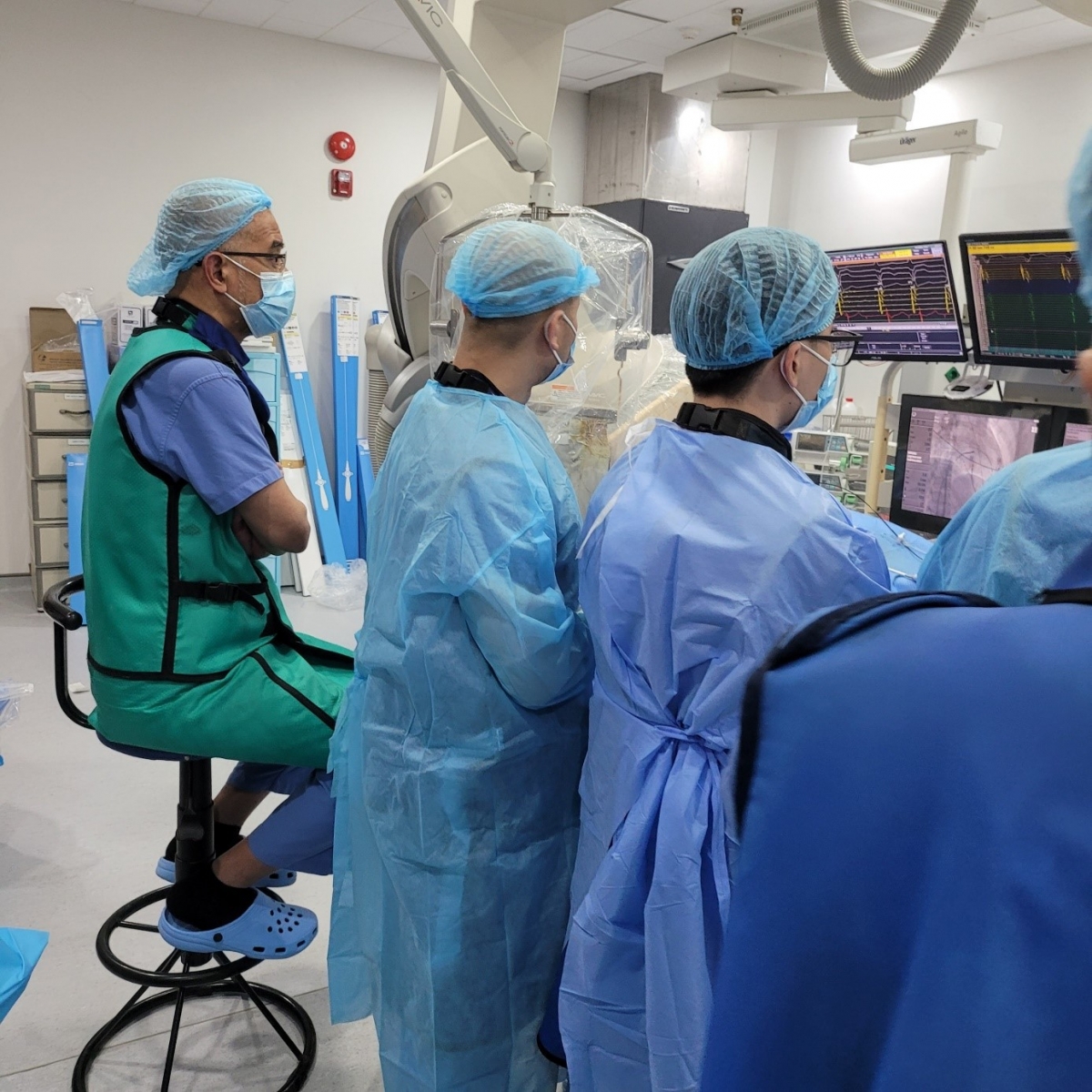 Khoa Nội tim mạch phối hợp với chuyên gia nước ngoài
tổ chức workshop điều trị rối loạn nhịp khó bằng hệ thống 3D- Ảnh BV cung cấp