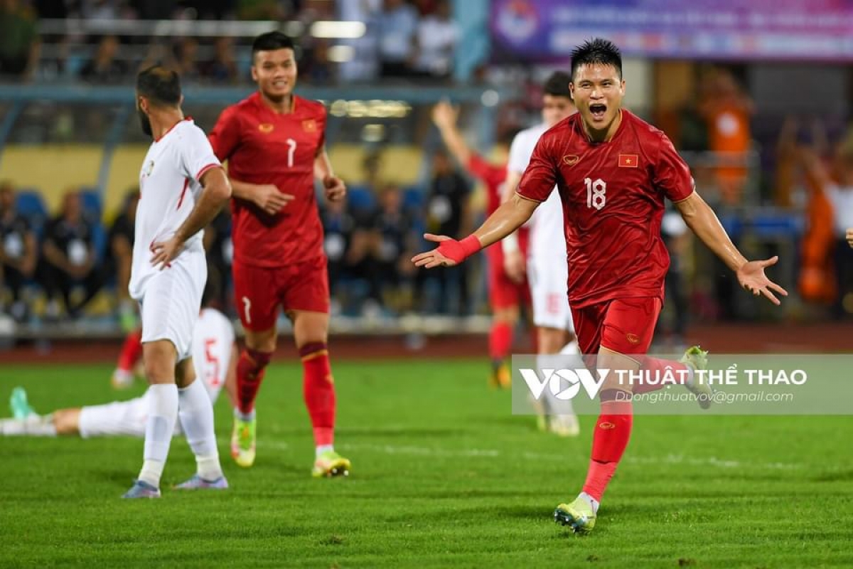 Tuấn Hải ghi bàn thắng duy nhất của trận đấu. 