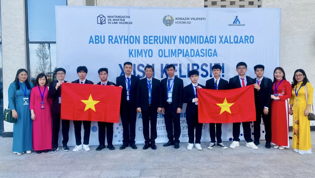Đoàn học sinh Việt Nam tham dự kỳ thi Olympic Hóa học Quốc tế Abu Reikhan Beruniy năm 2023