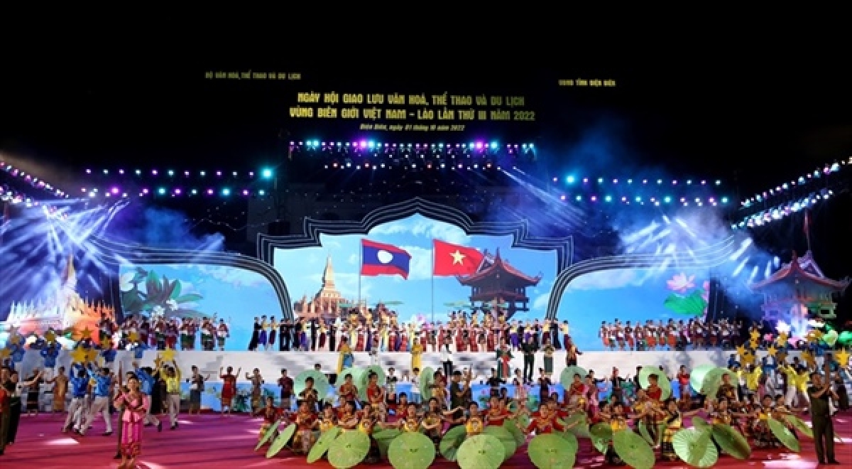 Ngày hội giao lưu VHTTDL vùng biên giới Việt Nam – Lào lần thứ III năm 2022 tại Điện Biên. Ảnh: Trần Huấn