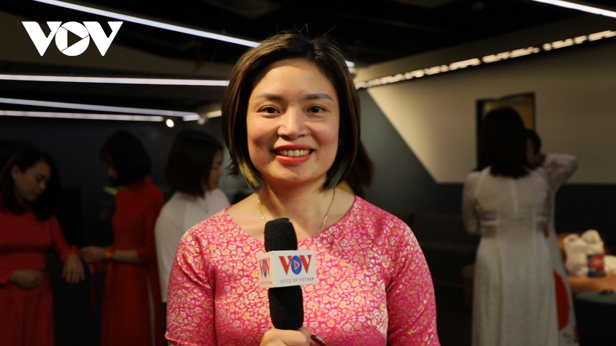 Chị Snow Nguyễn: Các cổ động viên sẽ cổ vũ nhiệt tình các cô gái kim cương của chúng ta