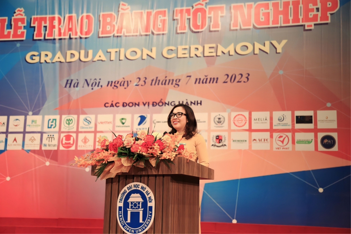 PGS.TS Nguyễn Thị Nhung – Hiệu trưởng Trường ĐH Mở HN