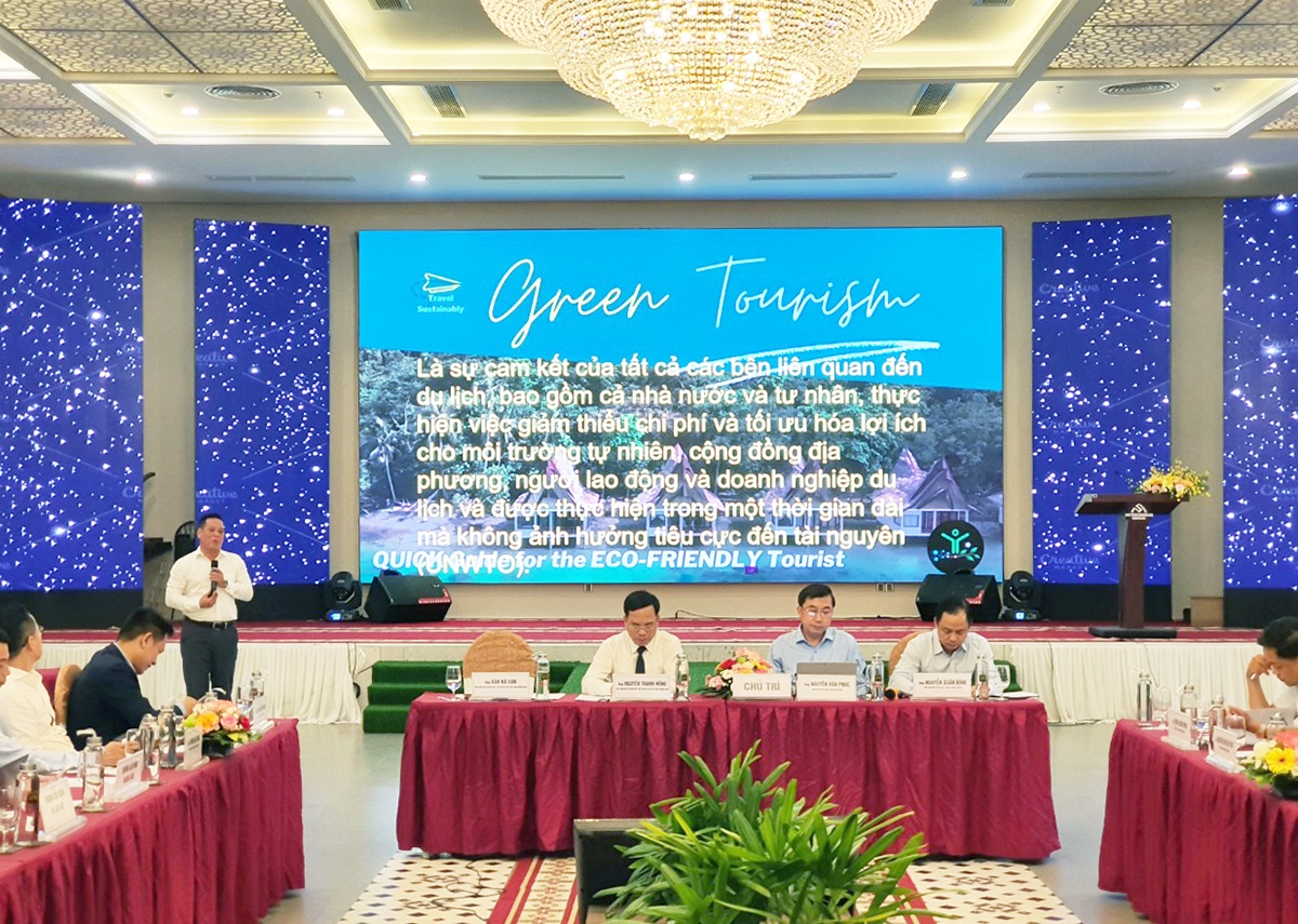 Hội thảo liên kết phát triển du lịch xanh với thông điệp “Du lịch xanh - Kết nối và phát triển”.
