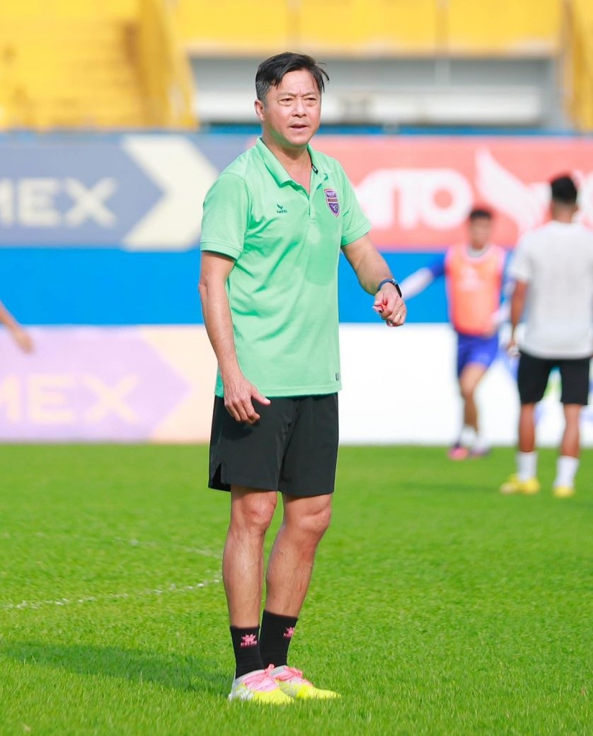 HLV Lê Huỳnh Đức khẳng định sẽ không "móc ngoặc" (Ảnh: Becsamex Bình Dương FC)
