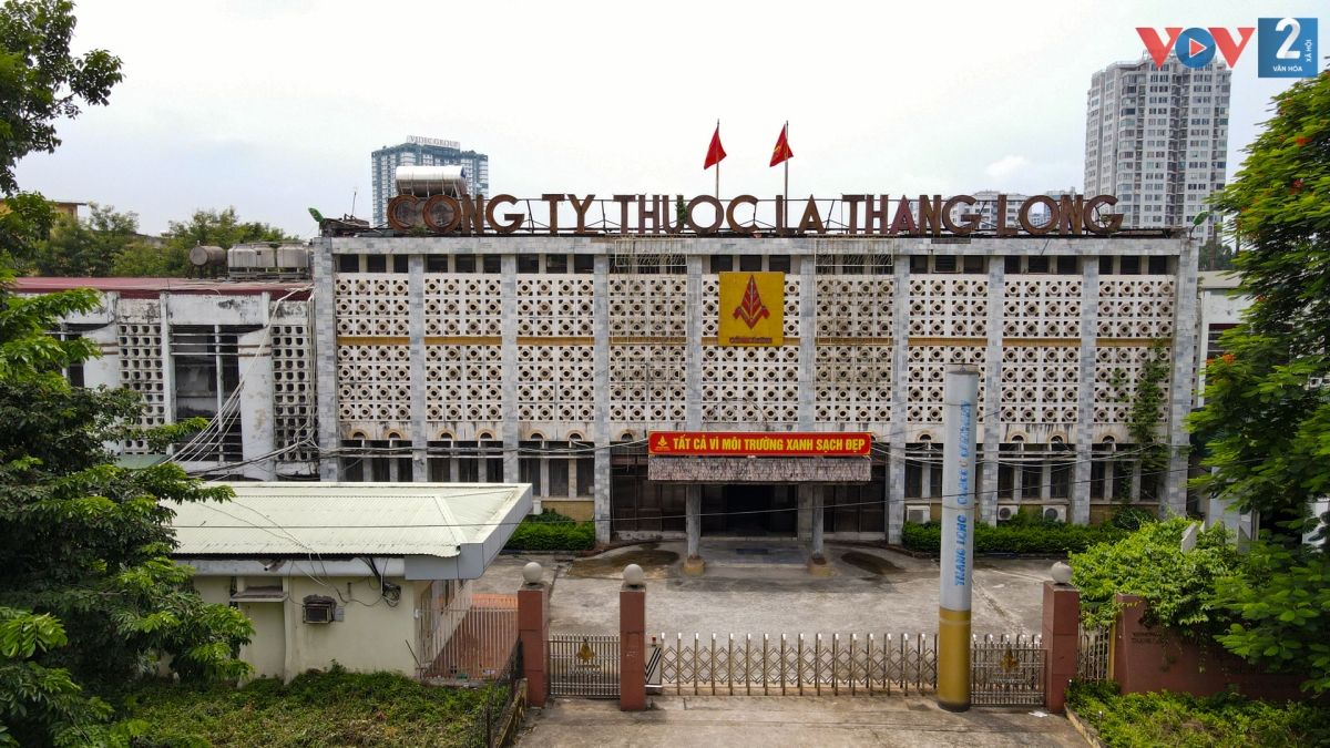Công ty TNHH MTV Thuốc lá Thăng Long, địa chỉ tại 235 Nguyễn Trãi, quận Thanh Xuân có diện tích hơn 64.000m2.