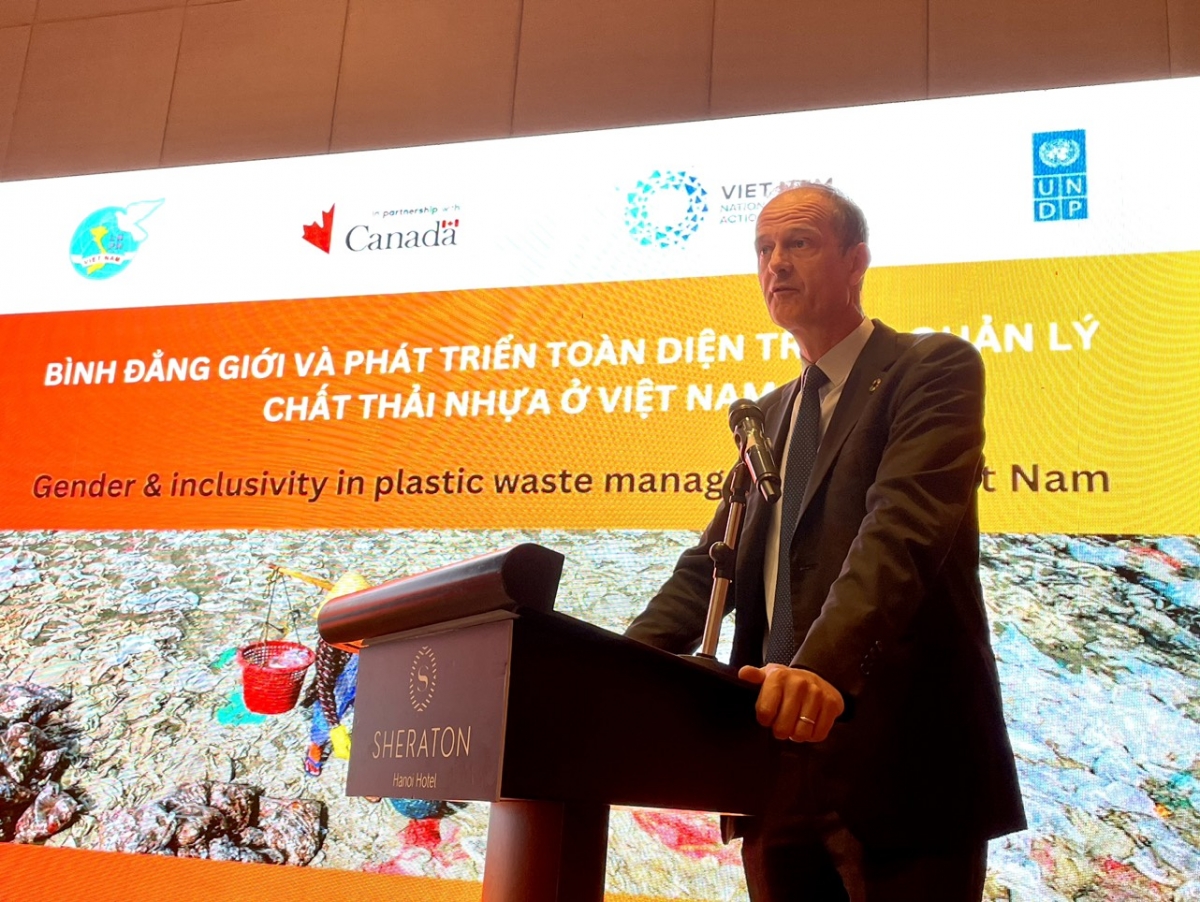 Ông Patrick Haverman - Phó Trưởng đại diện thường trú của UNDP Việt Nam phát biểu tại Hội thảo