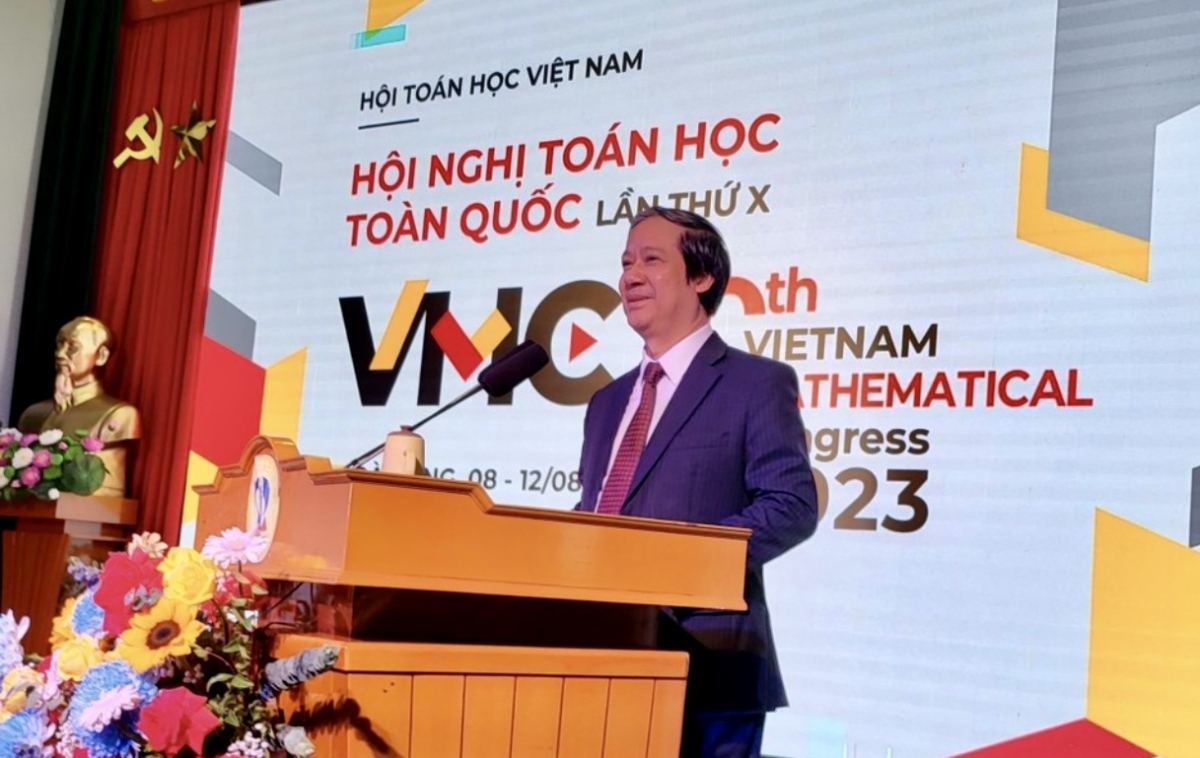 Bộ trưởng Bộ GD&amp;ĐT Nguyễn Kim Sơn phát biểu tại Hội nghị