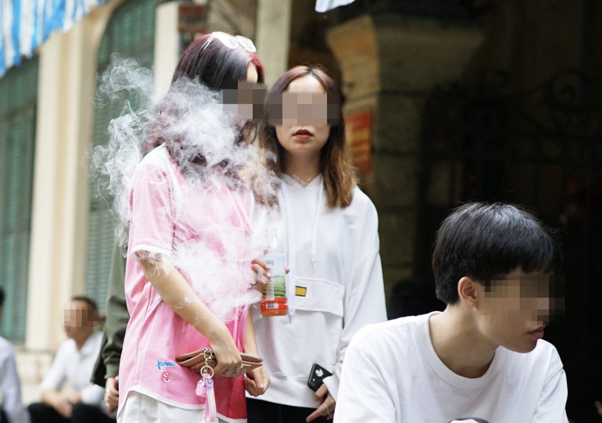 Gia tăng tình trạng học sinh, sinh viên sử dụng thuốc lá điện tử trong thời gian gần đây