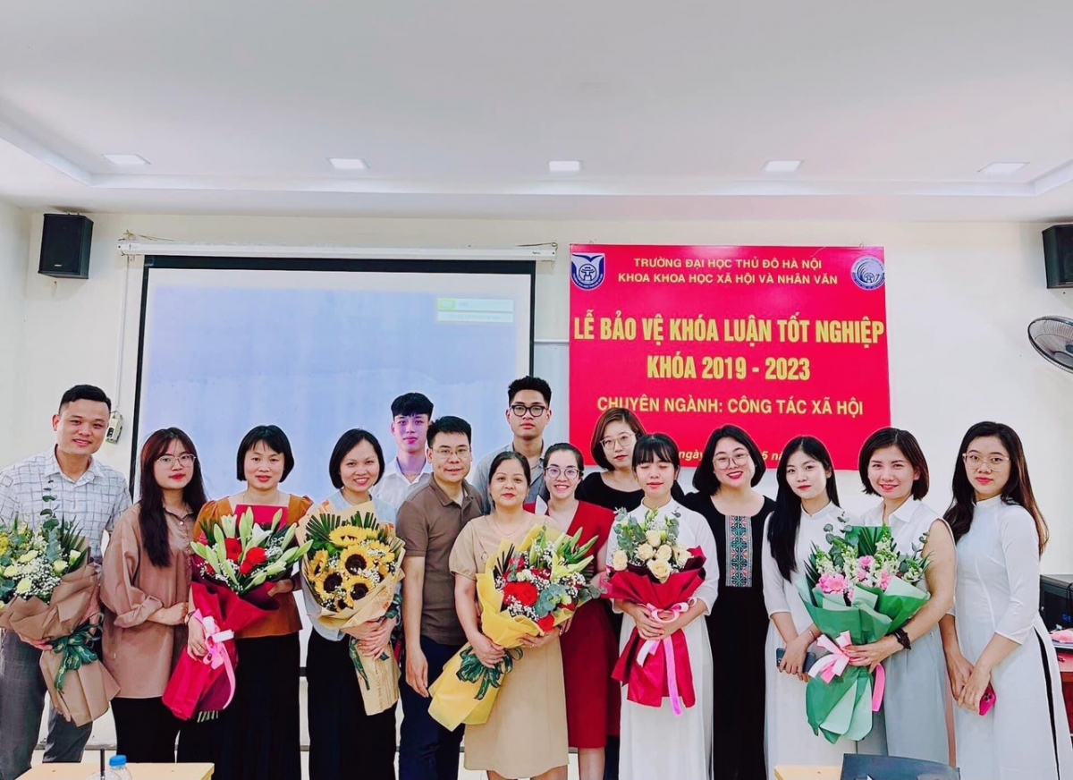 Lớp cử nhân ngành Công tác xã hội trường Đại học Thủ Đô Hà Nội sẵn sàng góp cho lực lượng lao động xã hội đang có nhu cầu cao.