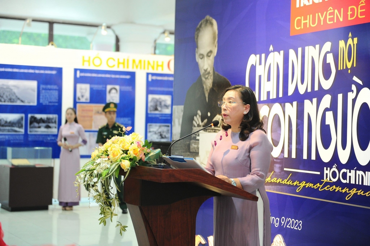Bà Lê Thùy Chi - Giám đốc Bảo tàng Hồ Chí Minh Thừa Thiên-Huế: Thừa Thiên - Huế vinh dự và tự hào là nơi đã gắn bó với những năm tháng tuổi thơ và từng bước trưởng thành của Chủ tịch Hồ Chí Minh với những hoạt động yêu nước đầu tiên