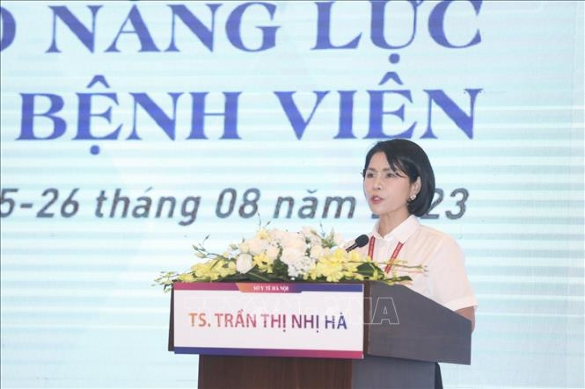 Giám đốc Sở Y tế Hà Nội Trần Thị Nhị Hà phát biểu tại hội thảo