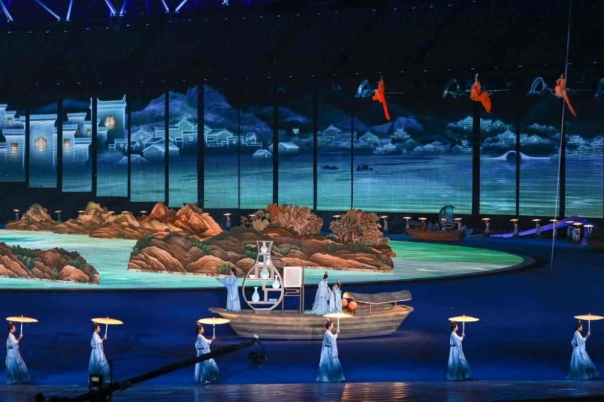 Những màn trình diễn nghệ thuật mang đặc trưng tỉnh Chiết Giang nói chung và thành phố Hàng Châu nói riêng