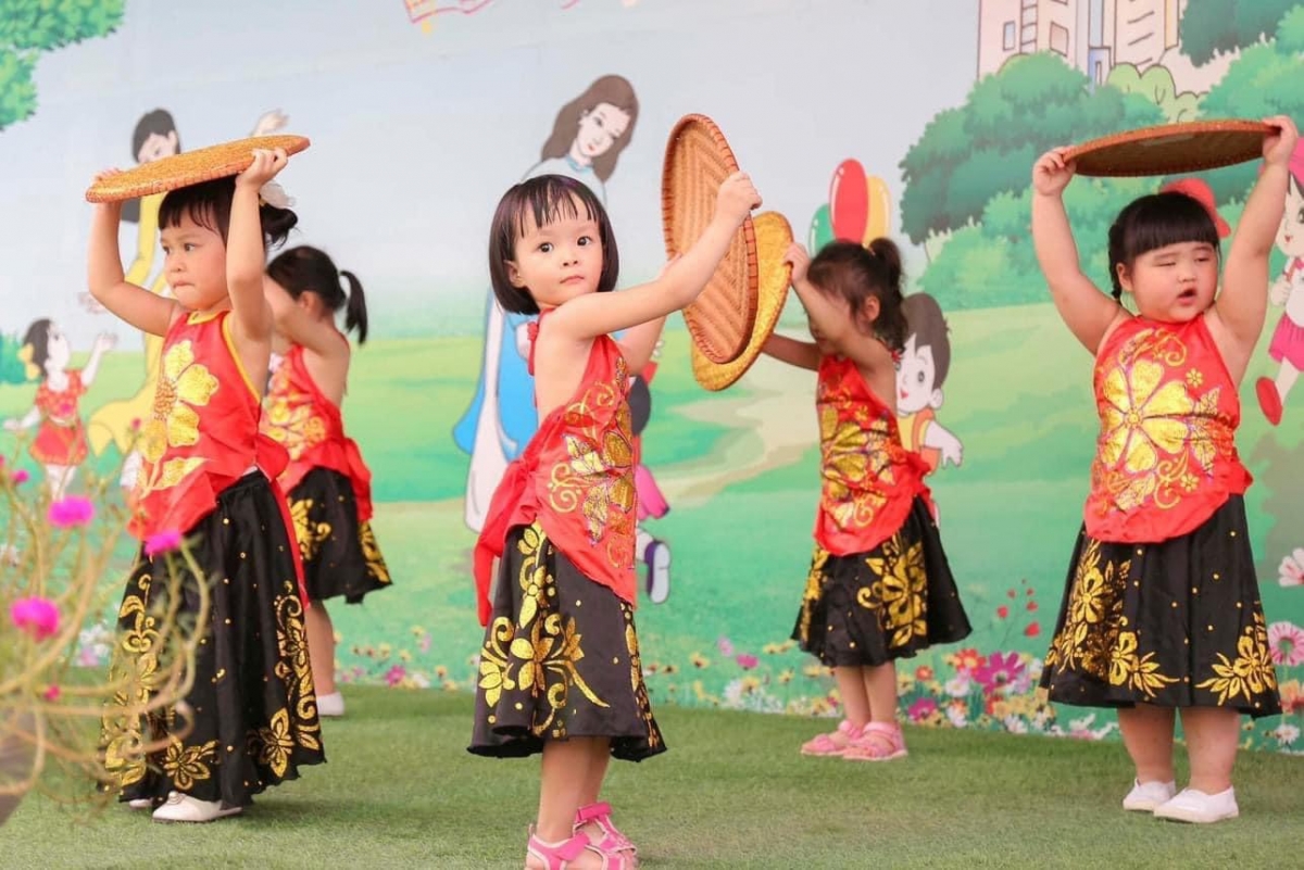 Tiết mục văn nghệ chào mừng Khai giảng năm học 2023-2024 của các bé trường mần non Thượng Thanh, Long Biên, Hà Nội