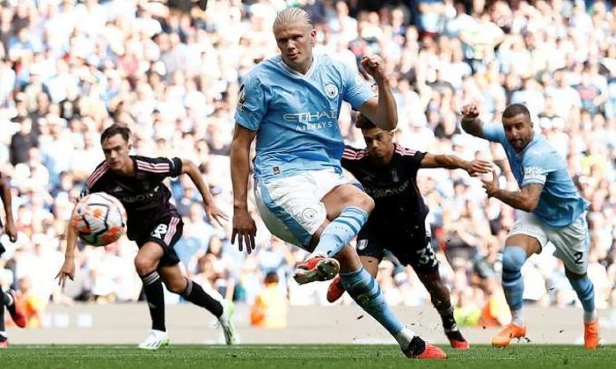 Haaland lập hat-trick vào lưới Fulham ở vòng 4 giải Ngoại hạng (ảnh: Reuters)
