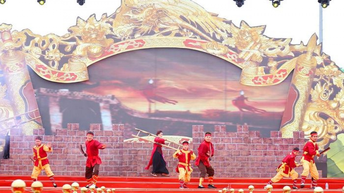Bảo tồn, gìn giữ, thúc đẩy nghệ thuật Chèo phát triển trên quê hương Bắc Giang.