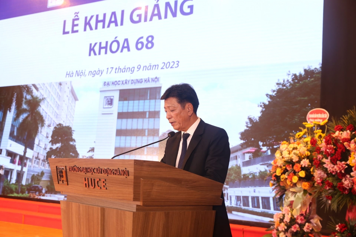 PGS.TS Phạm Duy Hòa, Bí thư Đảng ủy, Hiệu trưởng Trường ĐH Xây dựng  Hà Nội phát biểu 