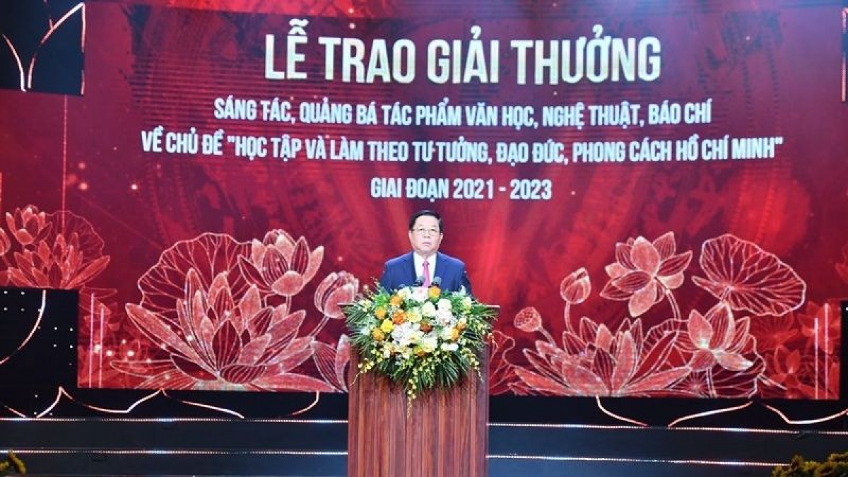 Đồng chí Nguyễn Trọng Nghĩa, Bí thư Trung ương Đảng, Trưởng Ban Tuyên giáo Trung ương phát động Giải thưởng giai đoạn 2023-2025.