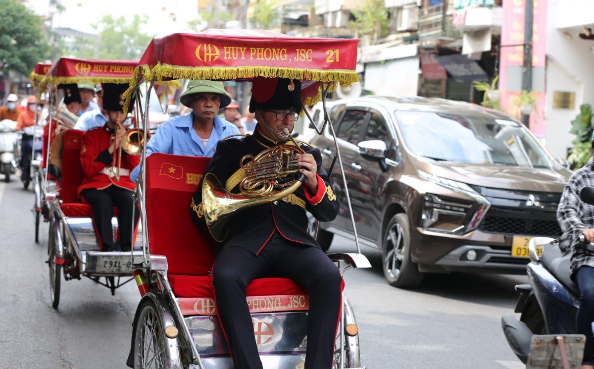 Những giai điệu được cất lên trên phố phường Hà Nội