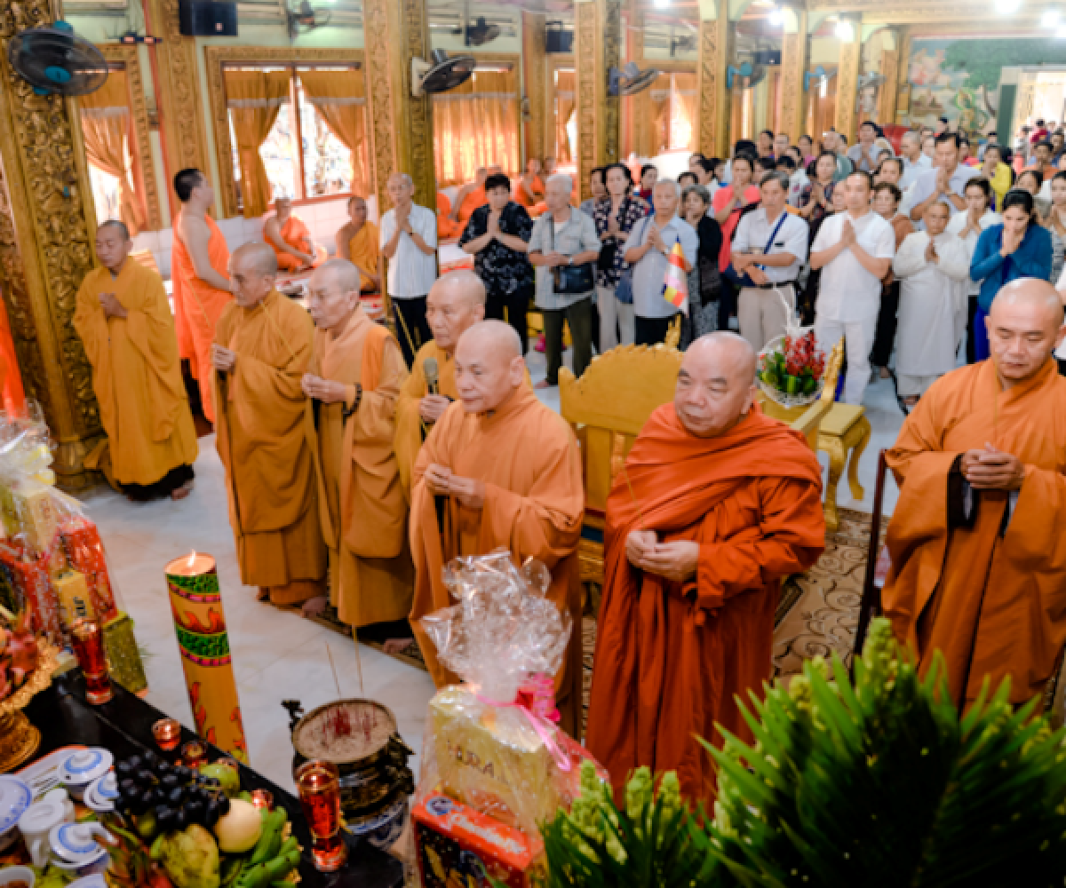 Đồng bào Khmer Sóc Trăng làm lễ Sen Dolta