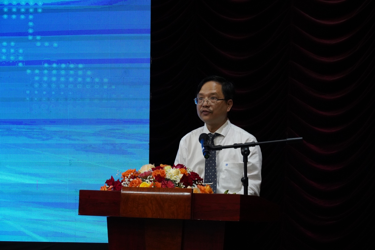 GS.TS Vũ Hoàng Linh - Hiệu trưởng Trường ĐH Khoa học Tự nhiên (ĐHQG Hà Nội) phát biểu 