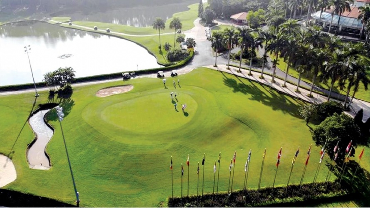 Sân Kings Course thuộc BRG Kings' Island Golf Resort (Đồng Mô, Sơn Tây Hà Nội)