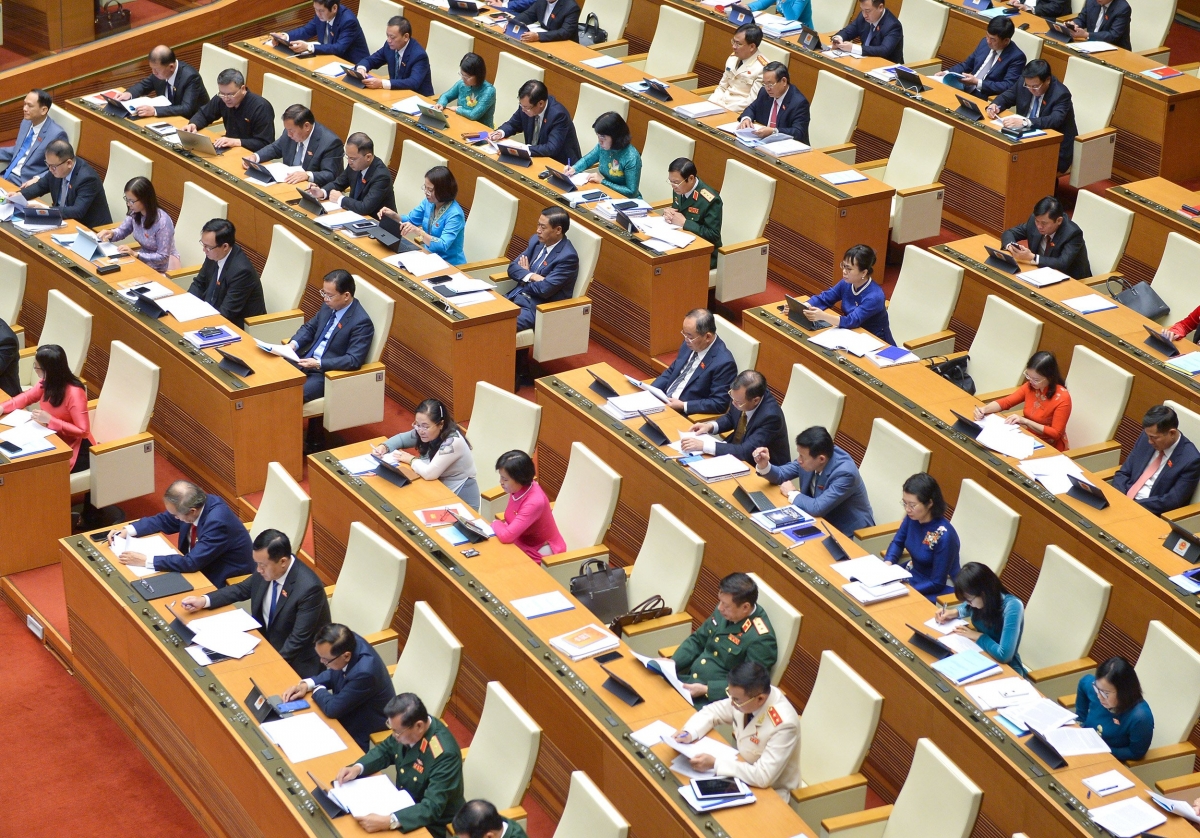 Các đại biểu Quốc hội tại phiên khai mạc kỳ họp thứ 6, Quốc hội khóa XV