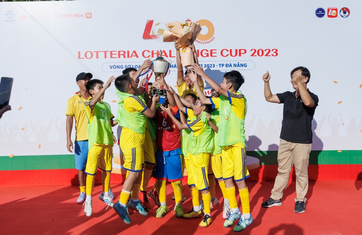 Đội bóng đá cộng đồng Nhân Nghĩa giành vé dự VCK của khu vực Đà Nẵng