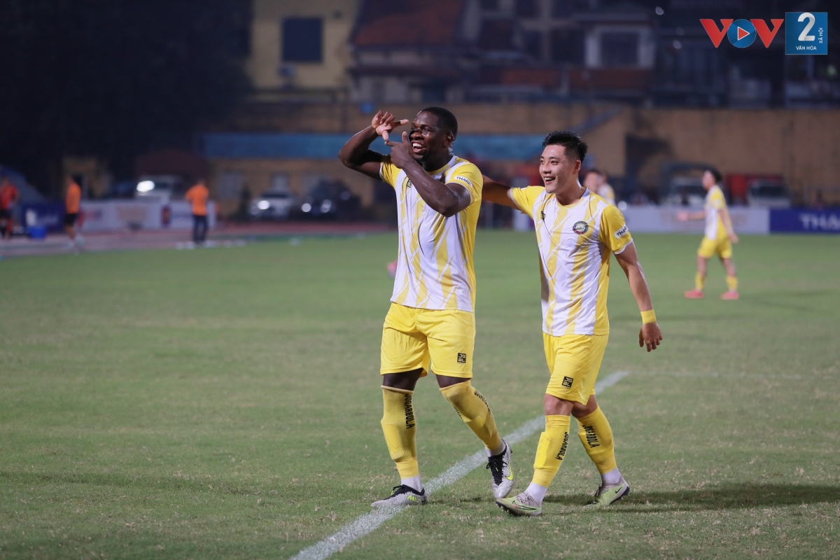 Rimario lập cú đúp giúp CLB Thanh Hoá giành chiến thắng chung cuộc 3-1