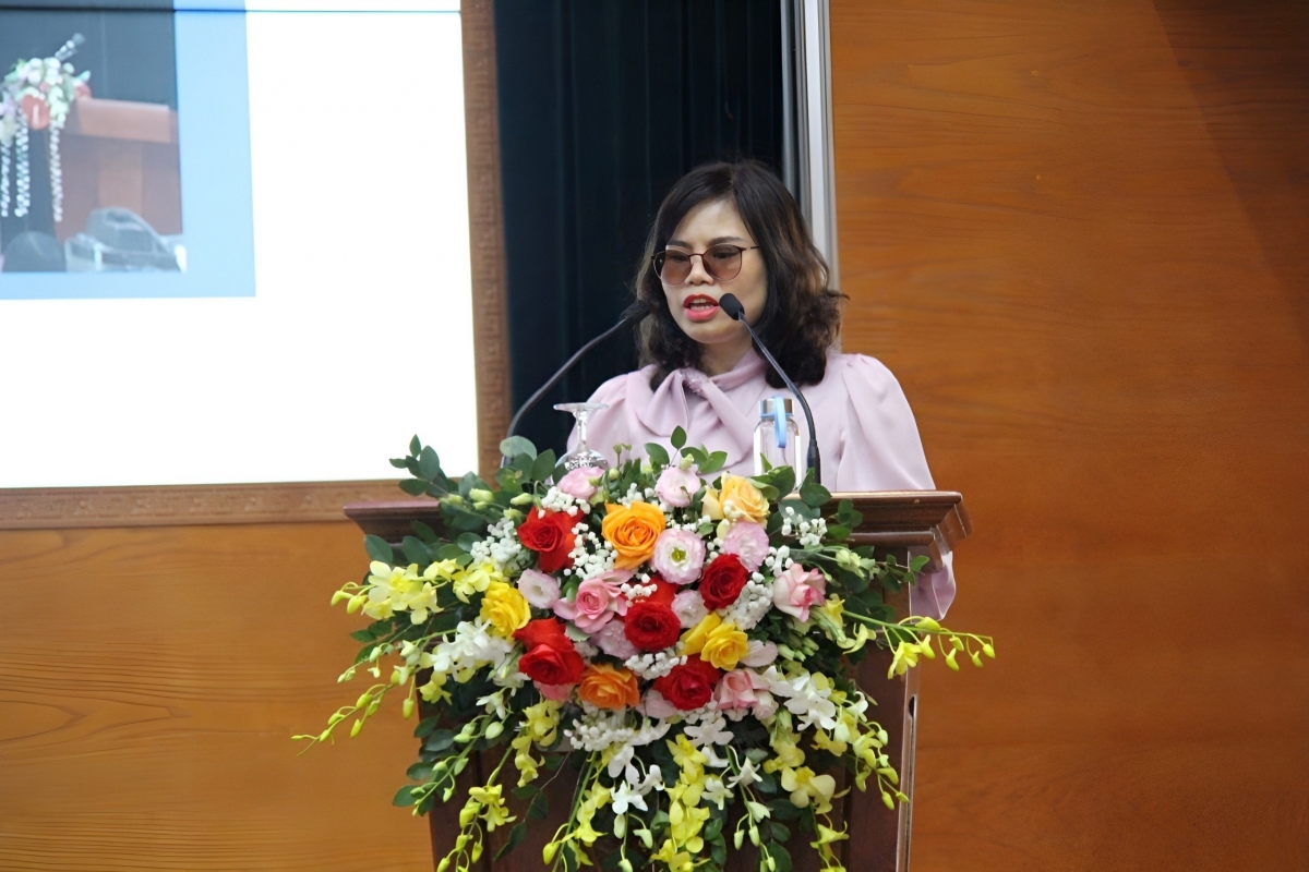 Bà Đinh Việt Anh, Phó Chủ tịch Hội Người mù Việt Nam phát biểu tại hội nghị tổng kết cuộc thi "Đại sứ văn hóa đọc" sáng 26/10/2023 tại Hà Nội.
