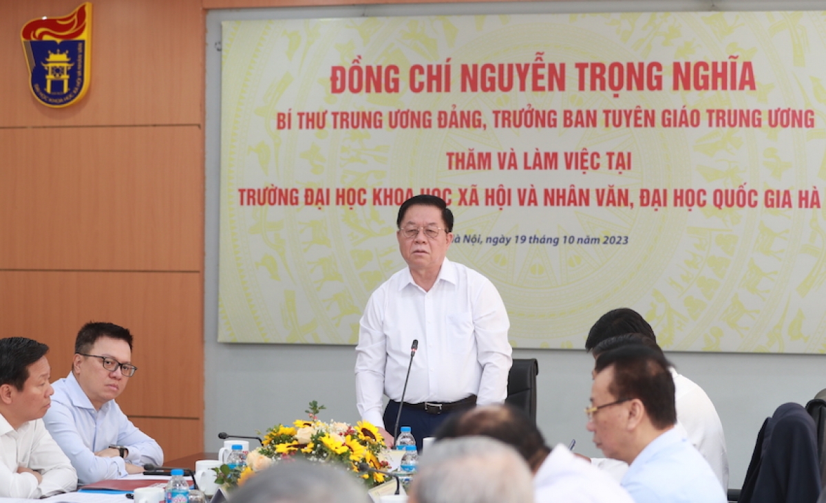 Trưởng ban Tuyên giáo TW Nguyễn Trọng Nghĩa phát biểu chỉ đạo 