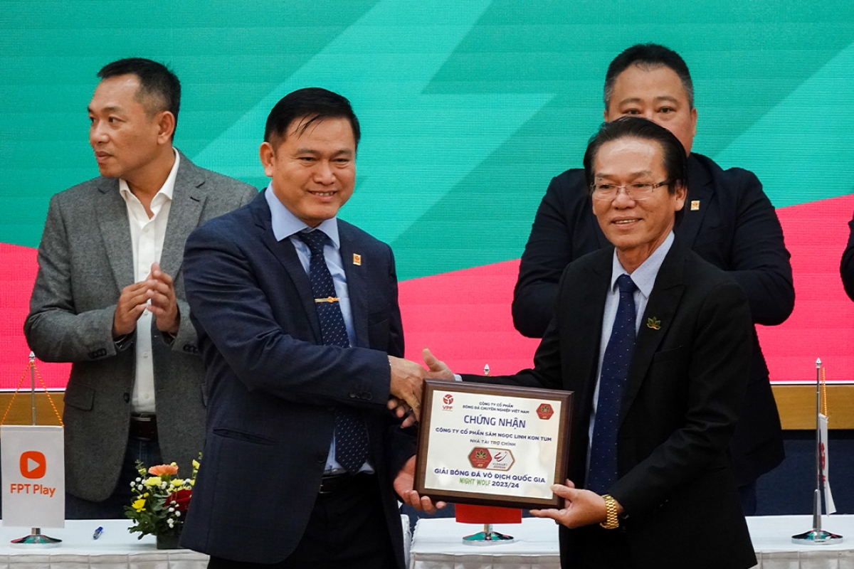 Công ty Cổ phần Sâm Ngọc Linh Kon Tum năm thứ ba liên tiếp tài trợ V.League
