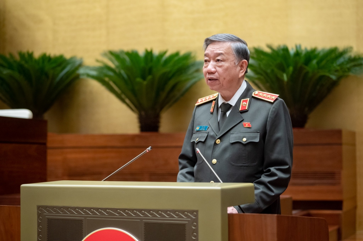 Bộ trưởng Bộ Công an Tô Lâm phát biểu giải trình, làm rõ một số vấn đề
đại biểu Quốc hội nêu tại phiên thảo luận