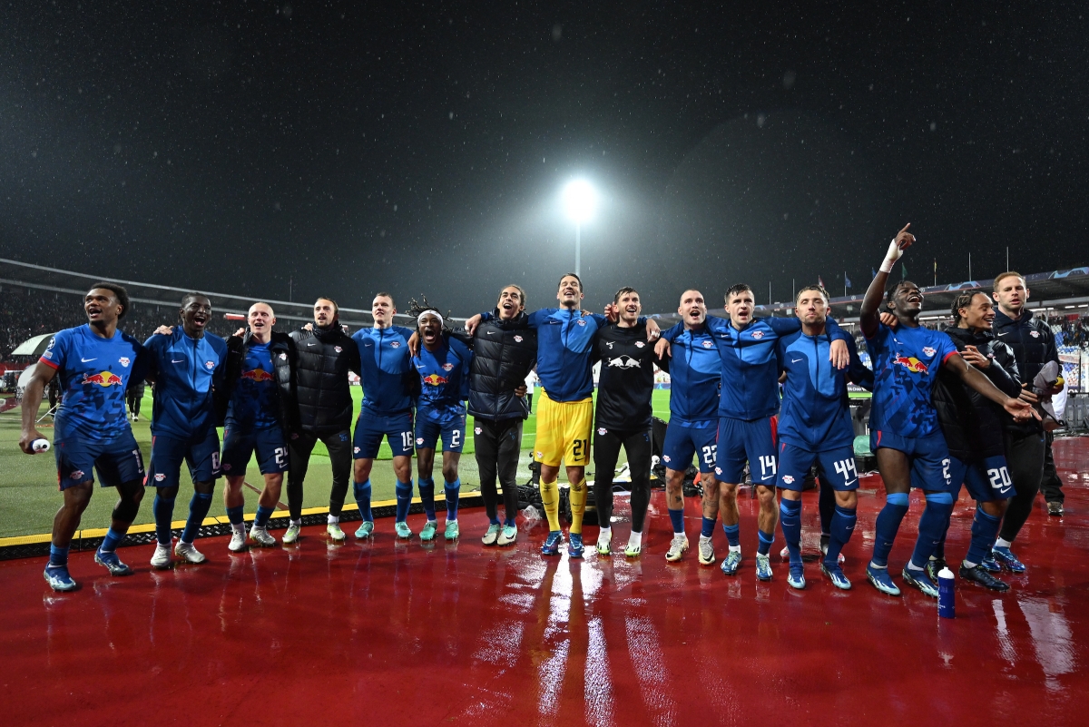 Chiến thắng trước FK Crvena Zvezda đưa Leipzig vào vòng 16 đội
