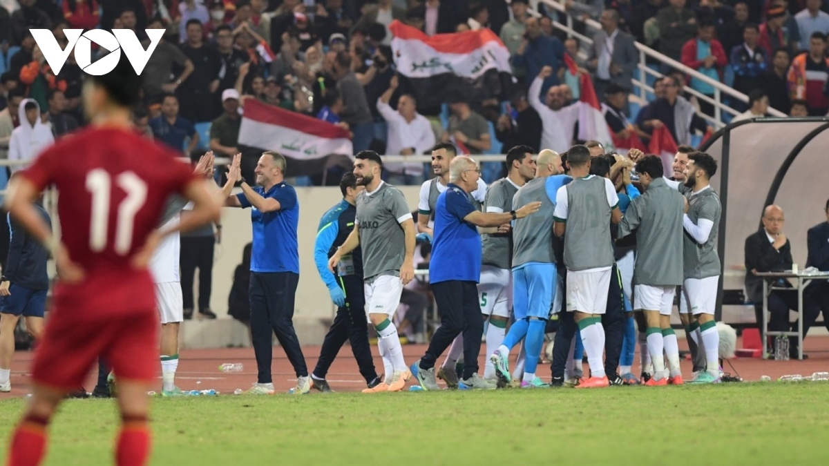 Các cầu thủ Iraq ăn mừng chiến thắng. (Ảnh: Dương Thuật). 