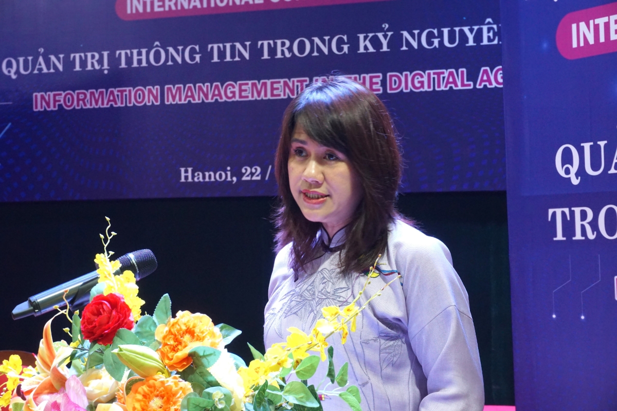 PGS.TS Đặng Hoài Thu, Phó Hiệu trưởng Trường Đại học Văn hoá Hà Nội phát biểu khai mạc Hội thảo