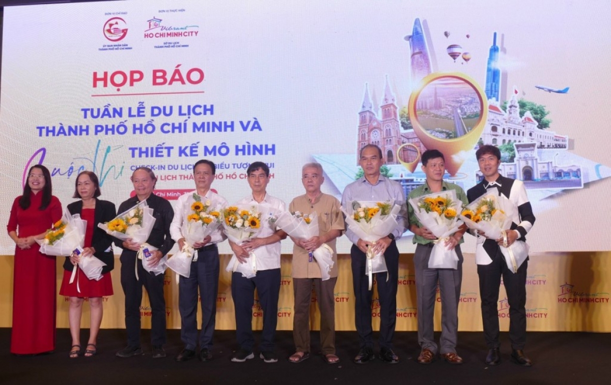 Ban Giám khảo cuộc thi "Thiết kế mô hình check-in du lịch và biểu tượng vui của du lịch TP Hồ Chí Minh giai đoạn 1 năm 2023" là những chuyên gia hàng đầu trong lĩnh vực kiến trúc và mỹ thuật