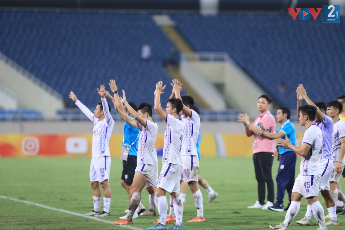 3 điểm có được cũng giúp đại diện của Việt Nam nhen nhóm hi vọng vượt qua vòng bảng AFC Champions League