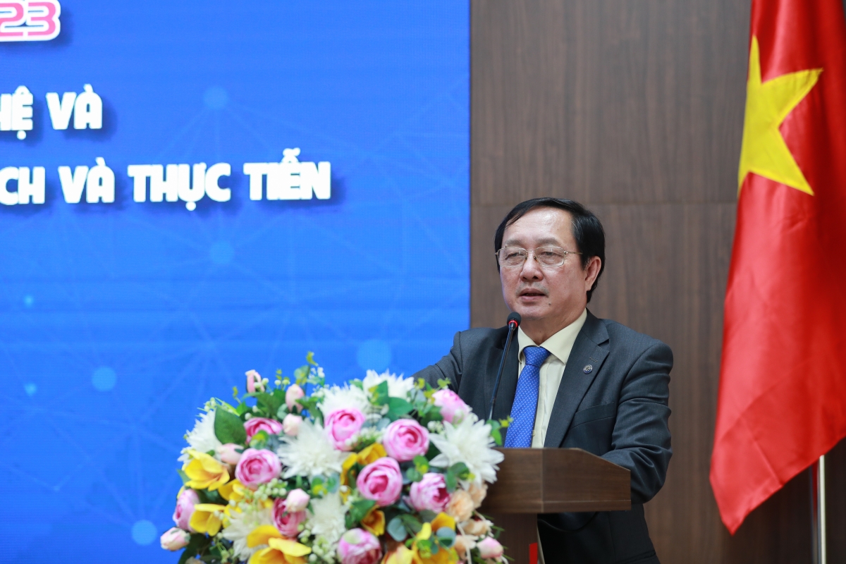 Đồng chí Huỳnh Thành Đạt, Ủy viên BCH Trung ương Đảng, Bộ trưởng Bộ KH&amp;CN phát biểu tại Hội nghị 