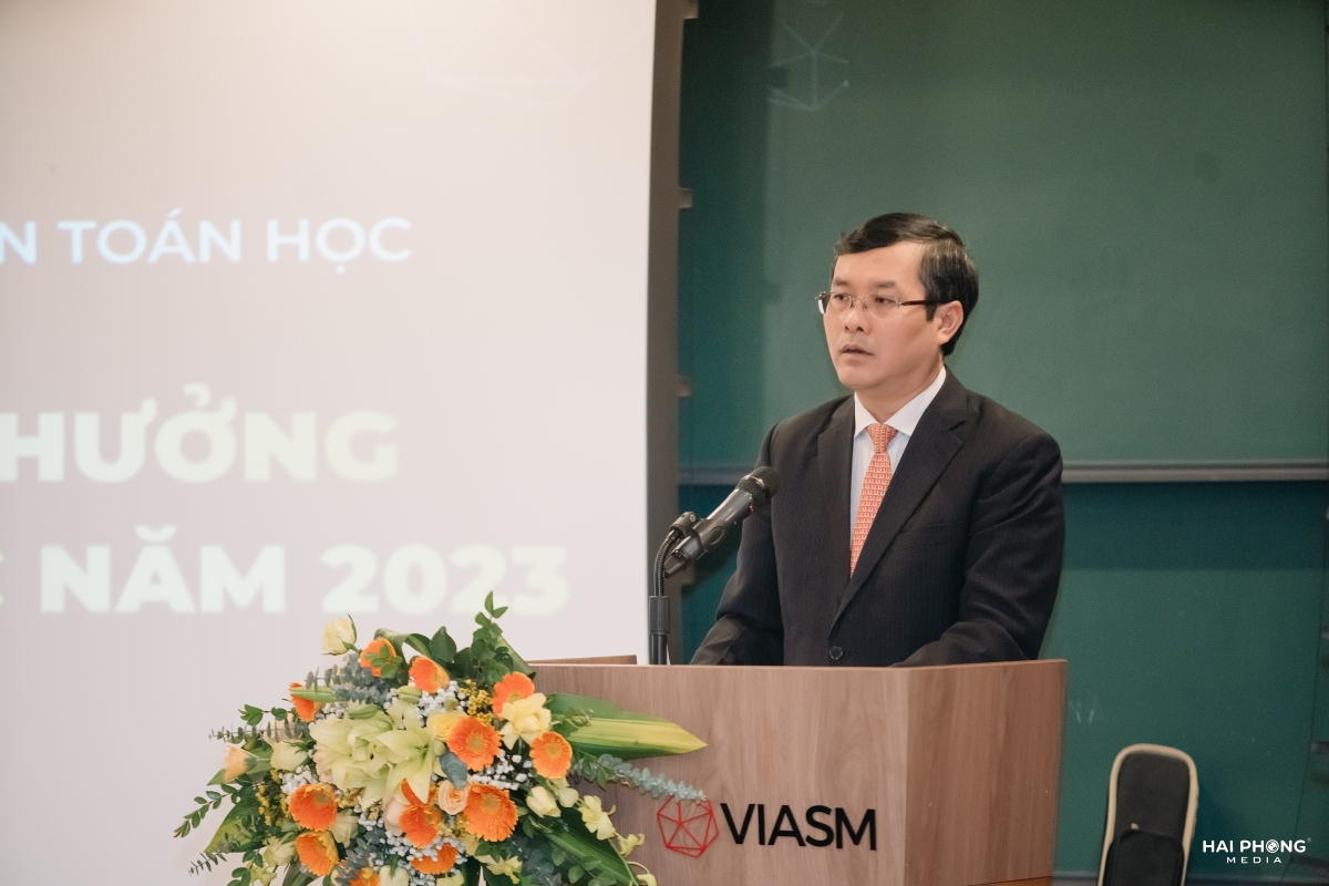 PGS.TS Nguyễn Văn Phúc, Thứ trưởng Bộ GD-ĐT phát biểu tại Lễ trao giải 