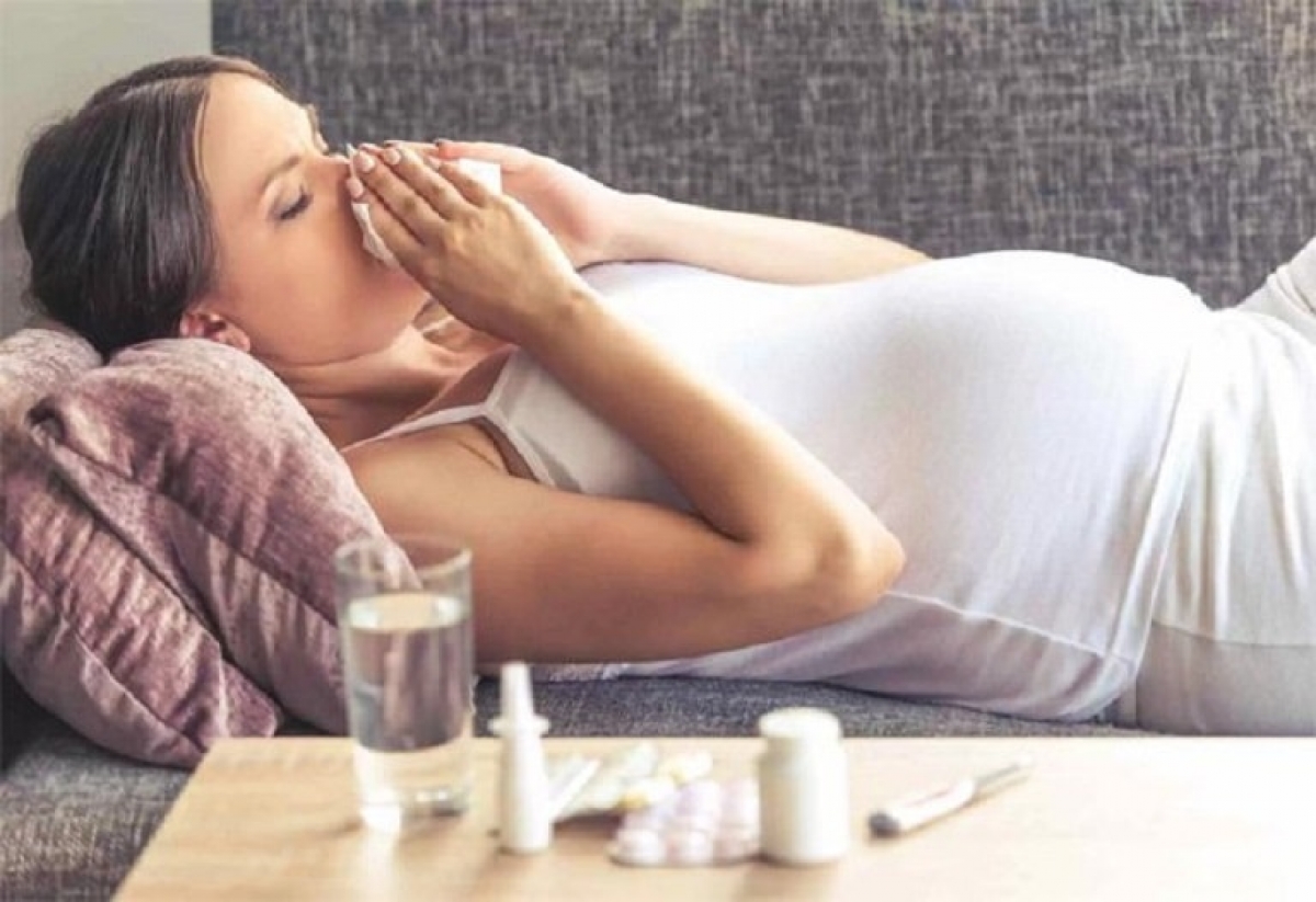 Bệnh cúm có thể gây ra nhiều nguy cơ đối với bà mẹ và thai nhi. Ảnh minh họa